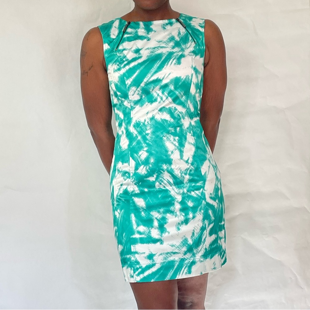 Calvin Klein Green and White Sheath Sleeveless Dress.
